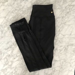 Beyond Yoga Kate Spade Bow Leggings